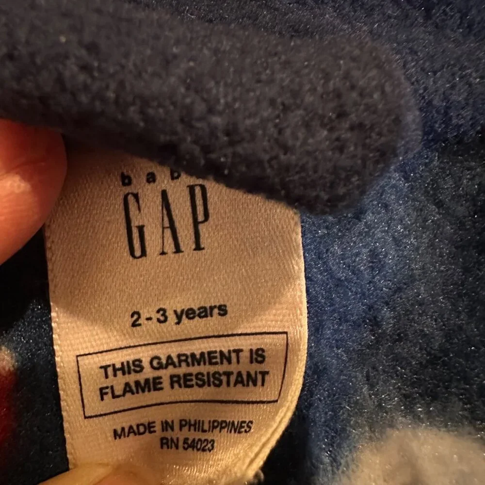 GAP BOYS SANTA SKULL BATH ROBE 2-3 YEARS